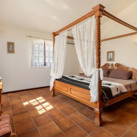 Villa 3-bedroom In Golf Del Sur San Miguel de Abona