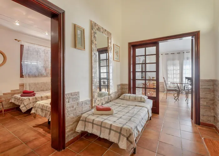 Villa 3-bedroom In Golf Del Sur *